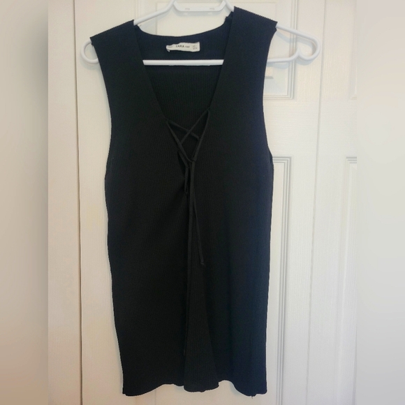 Zara tank with tie-up front - Picture 1 of 3